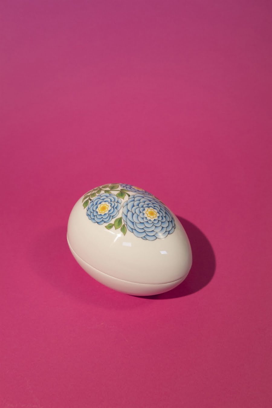Vintage porcelain egg shaped box