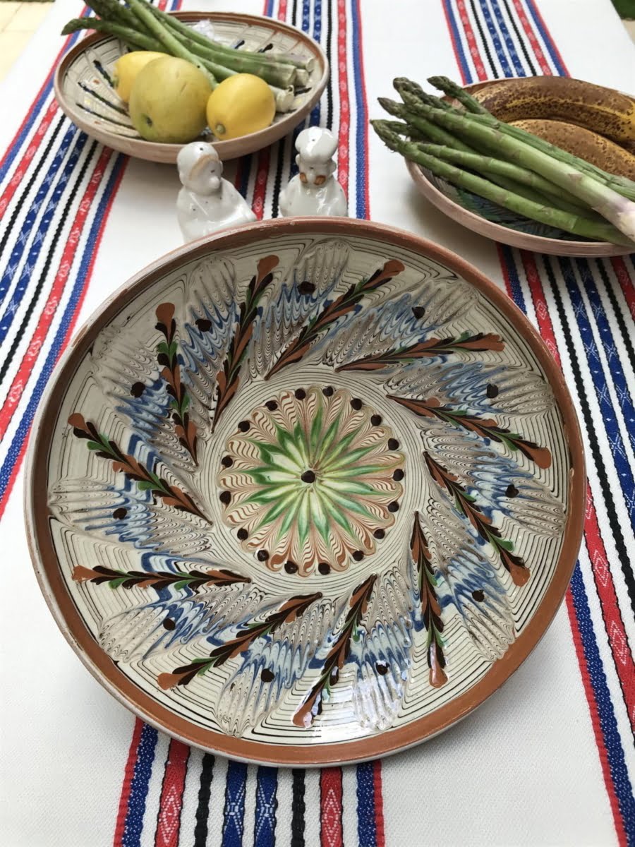 Horezu handmade ceramic plate