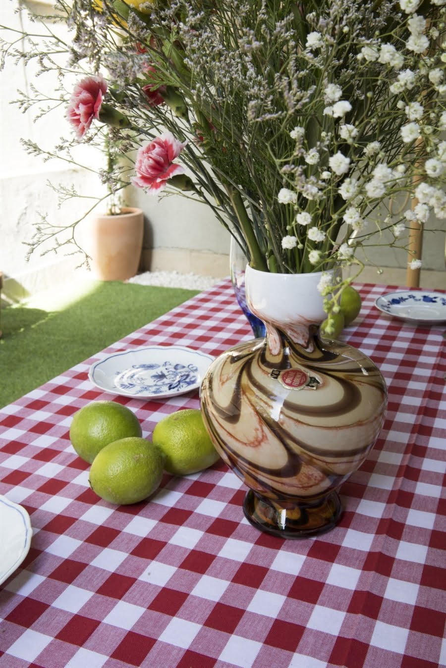 Vintage Italian opaline vase - Image 2