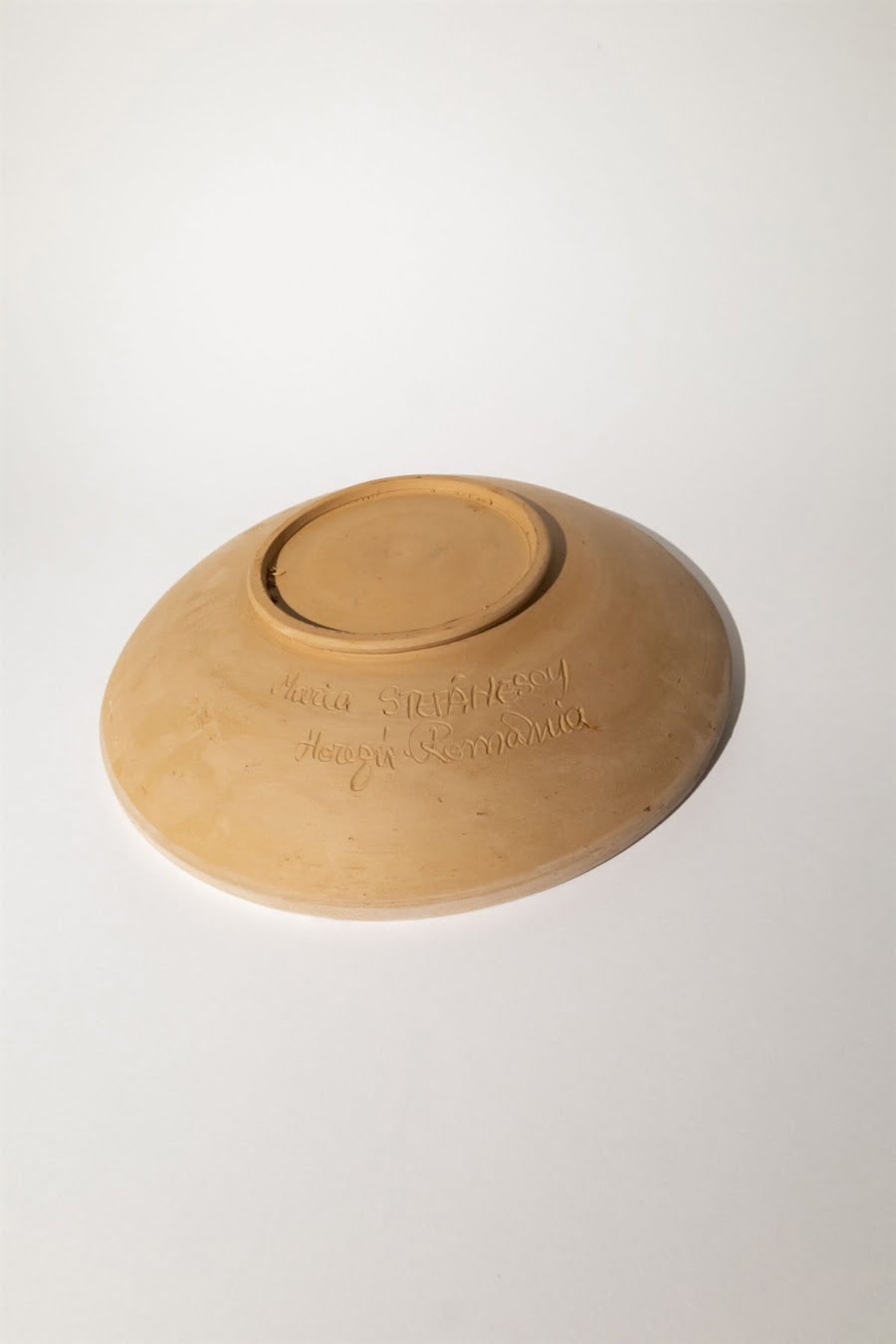 spinning wheel artisanal plate