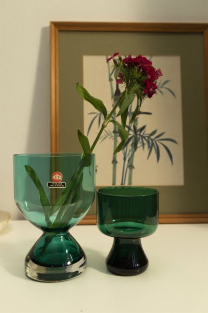 Set of two green Ikebana vases