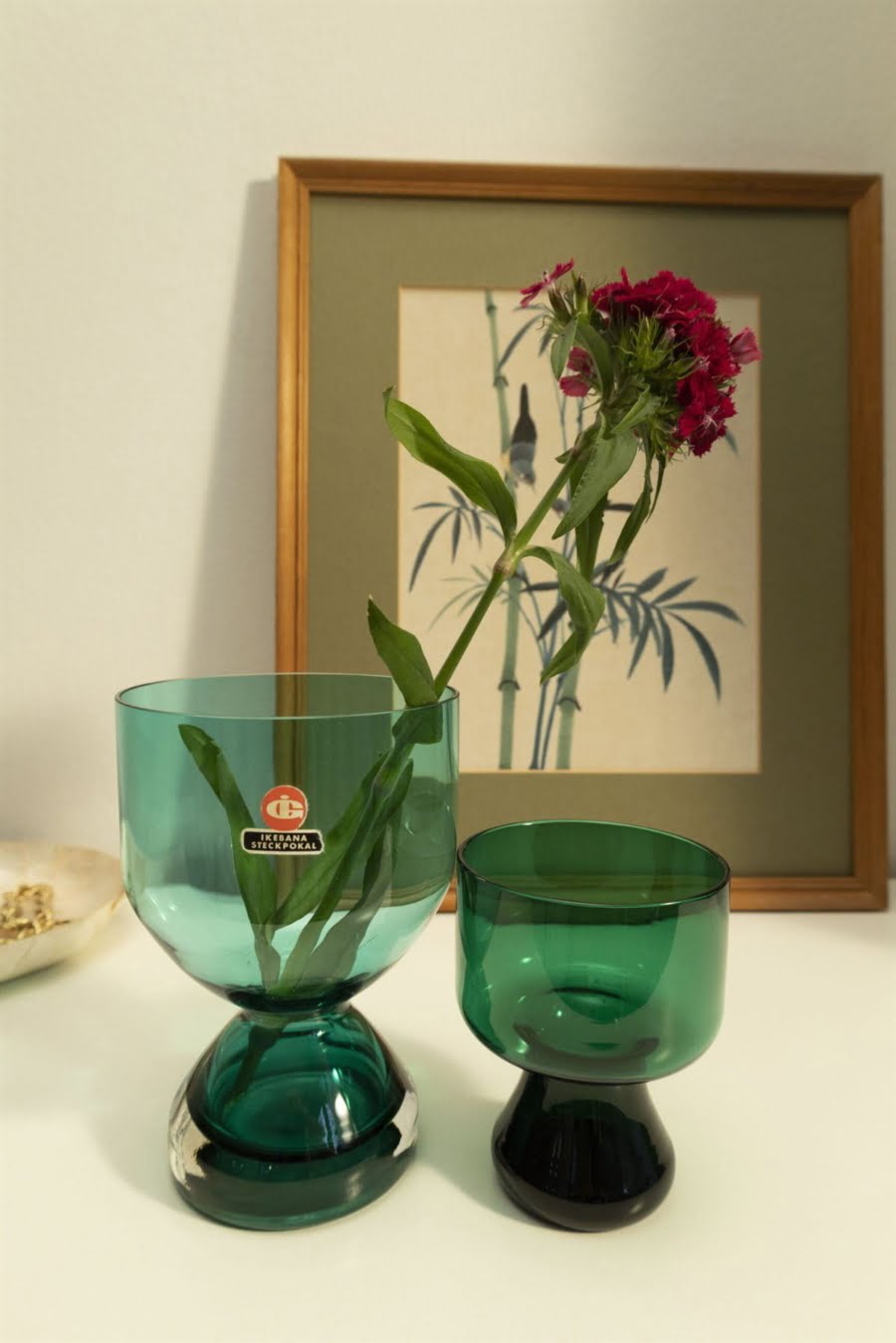 Set of two green Ikebana vases