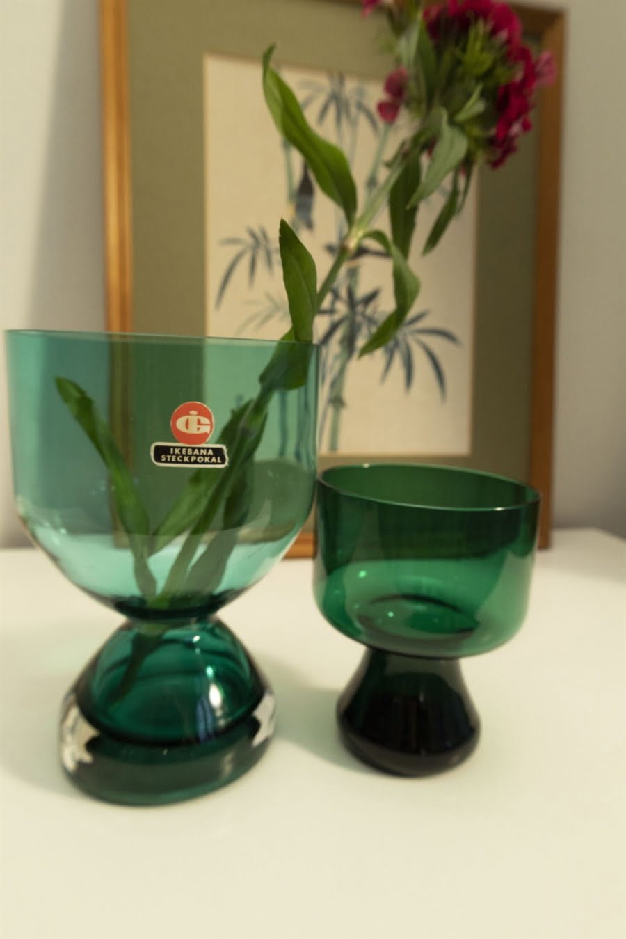 Set of two green Ikebana vases