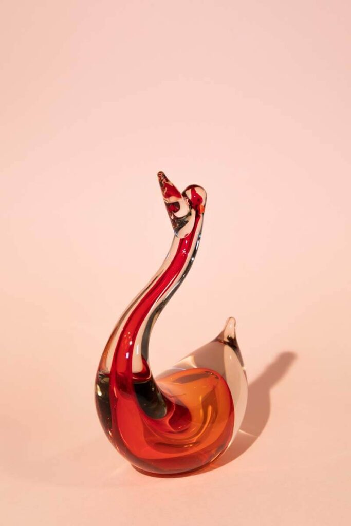 Murano glass swan figurine 2