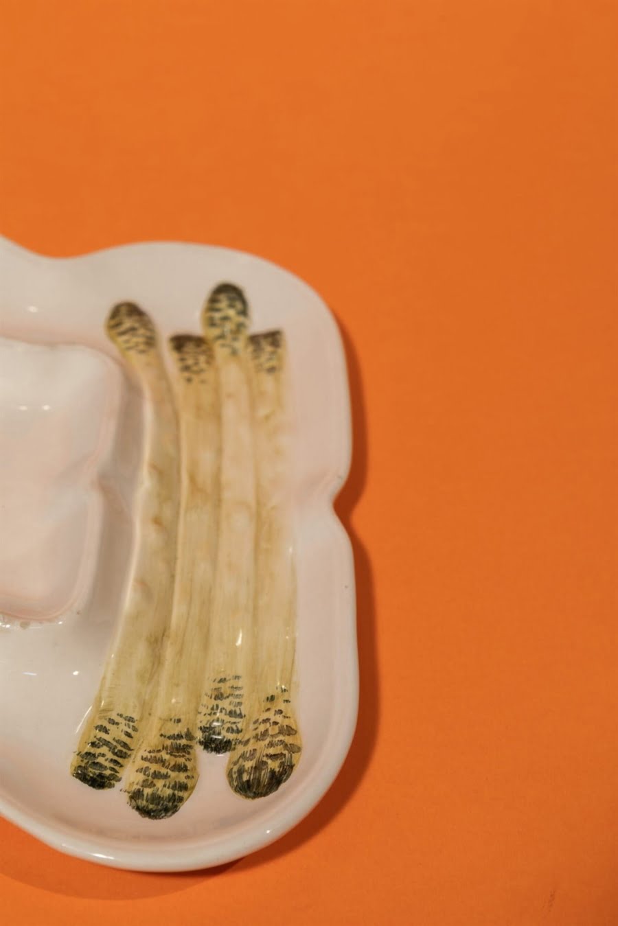 Italian asparagus porcelain plater