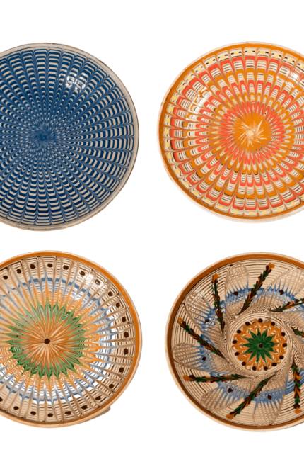 Artisanal plates set of four