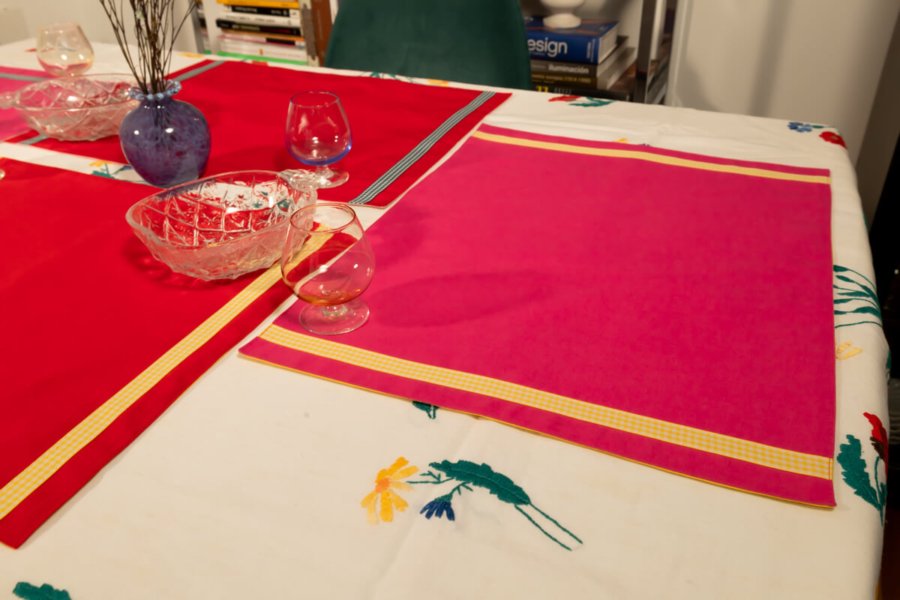 pink colour block placemat