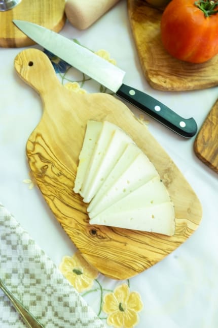 olive wood chopping board